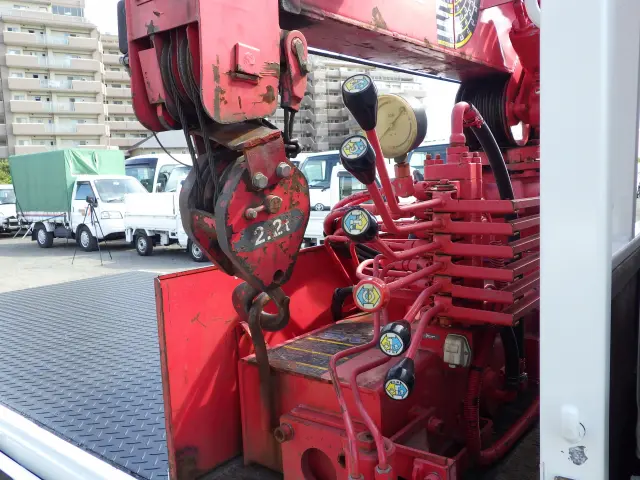 いすゞ エルフ TKG-NKR85A(2WD)の写真26