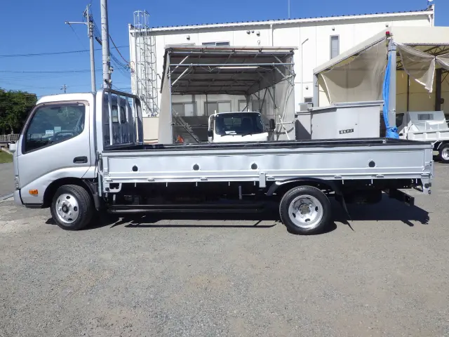 トヨタ ダイナ TKG-XZU655(2WD)の写真3