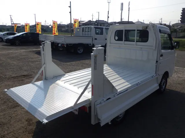 スズキ キャリイ EBD-DA16T(2WD)の写真22