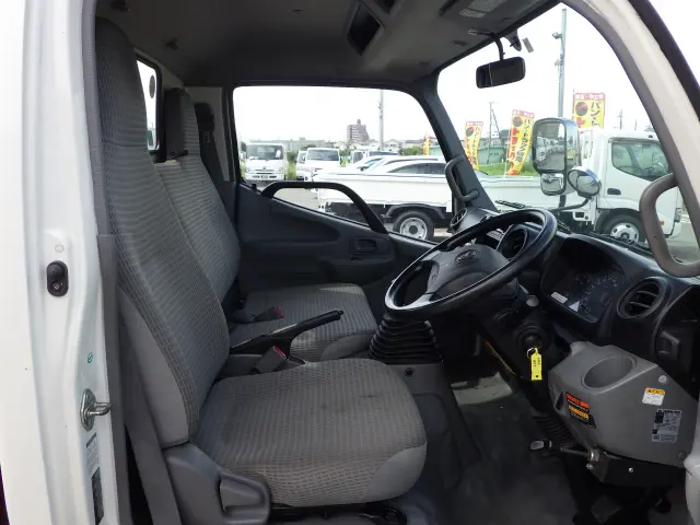 トヨタ ダイナ SKG-XZU650(2WD)の写真7