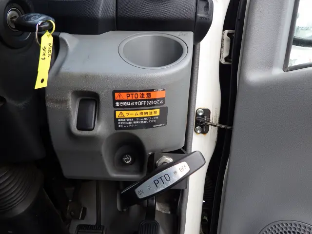 トヨタ ダイナ SKG-XZU650(2WD)の写真13