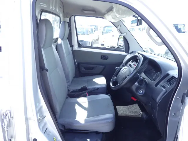 トヨタ タウンエーストラック DBF-S402U(2WD)の写真7