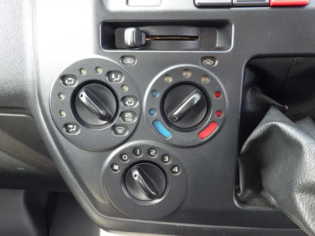 トヨタ ライトエーストラック DBF-S402U(2WD)の写真8