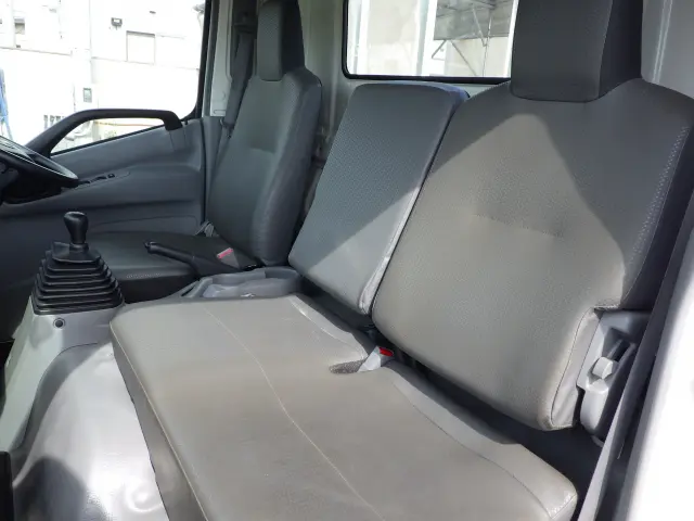 日野 デュトロ 2RG-XZU710M(2WD)の写真8