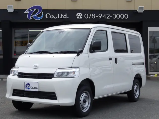 トヨタ タウンエースバン 5BF-S403M(2WD)の写真1