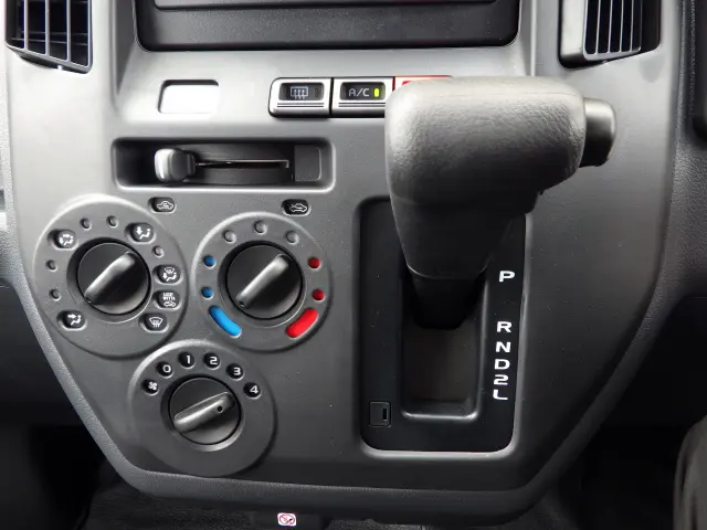 トヨタ タウンエースバン 5BF-S403M(2WD)の写真14