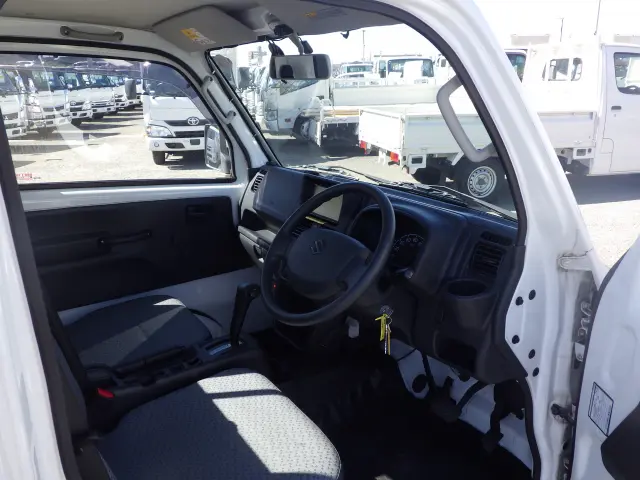 スズキ キャリイ EBD-DA16T(2WD)の写真6