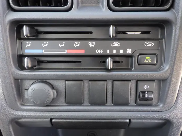 スズキ キャリイ EBD-DA16T(2WD)の写真12