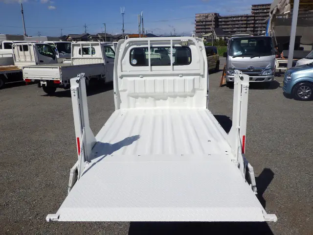 スズキ キャリイ EBD-DA16T(2WD)の写真18