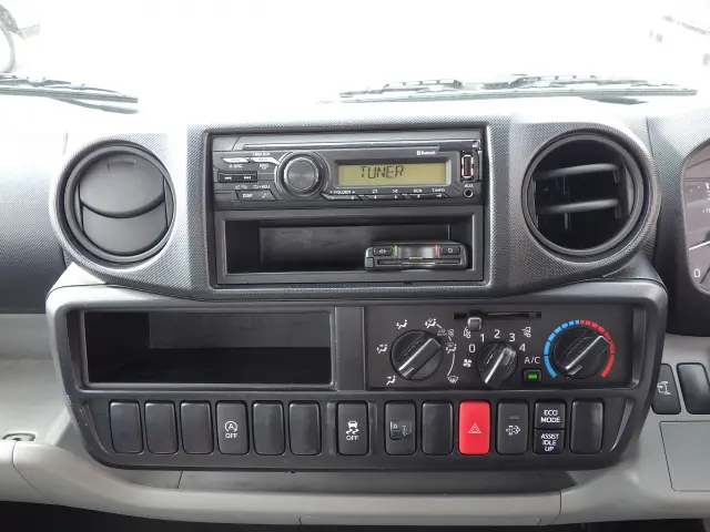 日野 デュトロ 2RG-XZU605M(2WD)の写真9