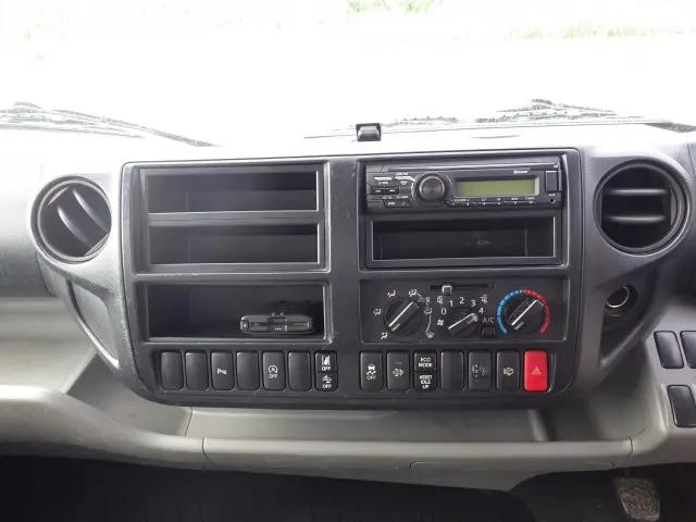 トヨタ ダイナ 2RG-XZU710(2WD)の写真9