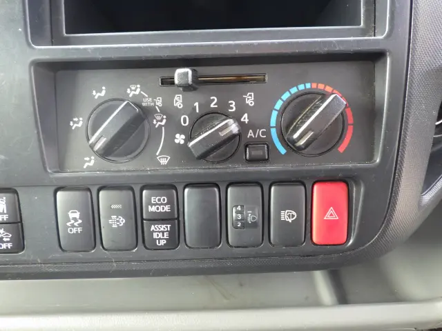 トヨタ ダイナ 2RG-XZU710(2WD)の写真11