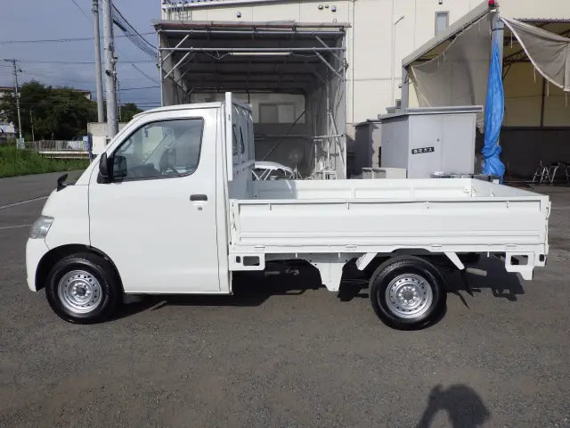 トヨタ タウンエーストラック DBF-S402U(2WD)の写真3