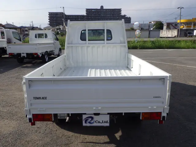 トヨタ タウンエーストラック DBF-S402U(2WD)の写真5