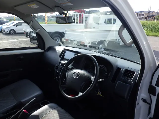 トヨタ タウンエーストラック DBF-S402U(2WD)の写真6