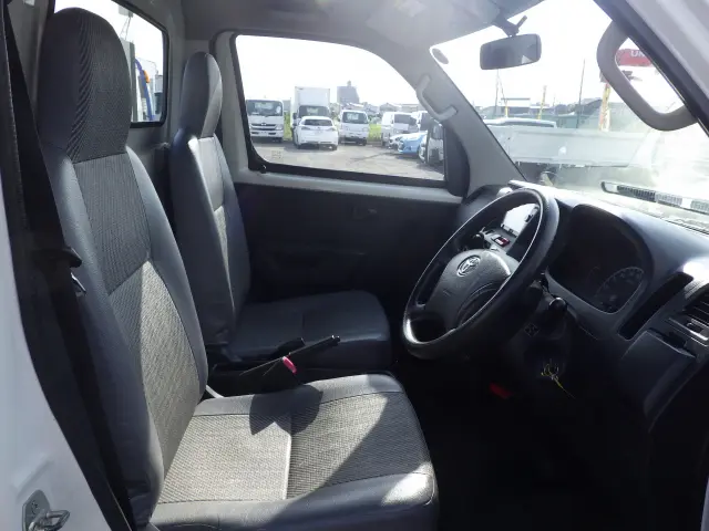 トヨタ タウンエーストラック DBF-S402U(2WD)の写真7