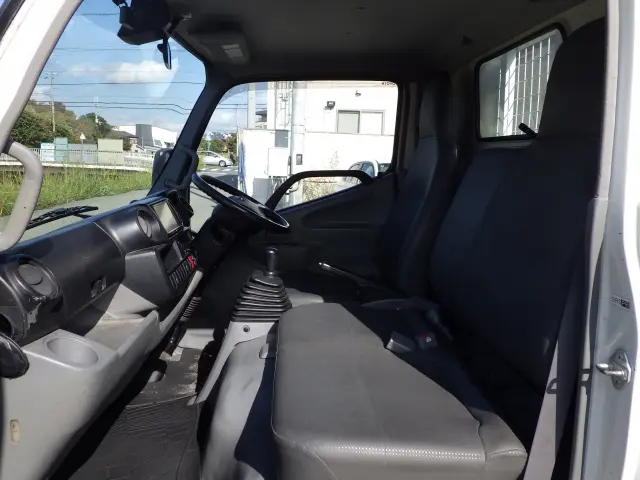 トヨタ ダイナ TKG-XZU605(2WD)の写真8