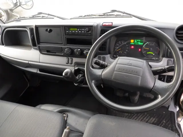 三菱 キャンター TKG-FBA60(2WD)の写真7