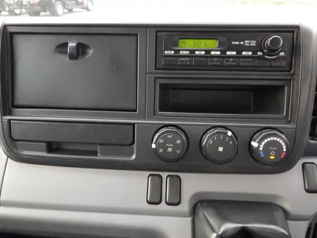 三菱 キャンター TKG-FBA60(2WD)の写真12