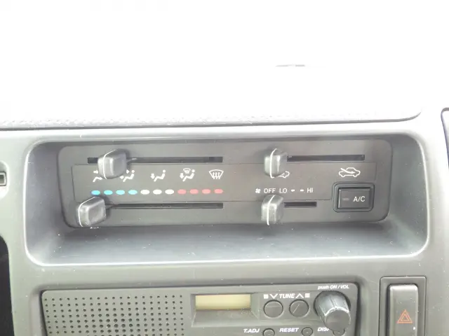 トヨタ トヨエース QDF-KDY231(2WD)の写真11