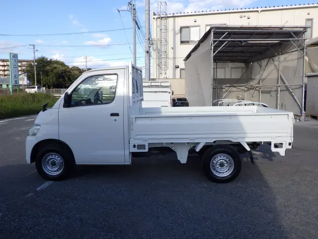 トヨタ タウンエーストラック DBF-S402U(2WD)の写真3