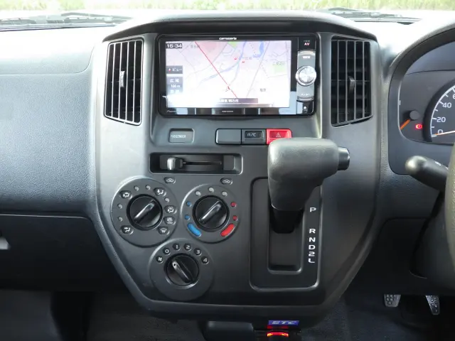 トヨタ タウンエーストラック DBF-S402U(2WD)の写真9