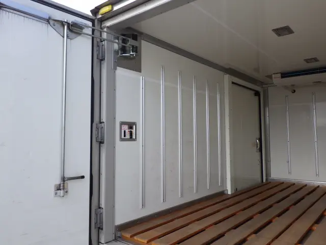 トヨタ トヨエース QDF-KDY231(2WD)の写真21