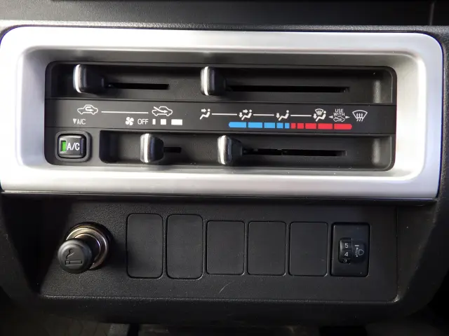 ダイハツ ハイゼットトラック EBD-S500P(2WD)の写真11