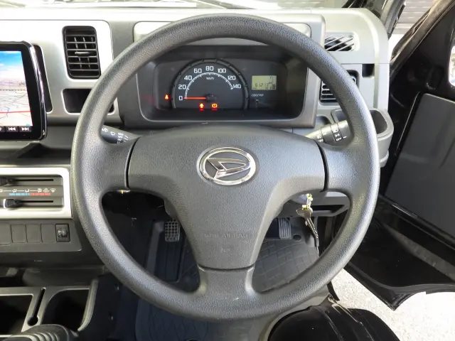 ダイハツ ハイゼットトラック EBD-S500P(2WD)の写真13