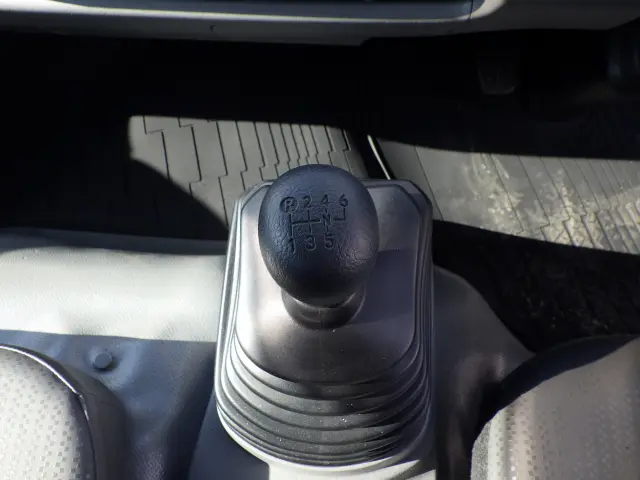 日野 デュトロ 2RG-XZU710M(2WD)の写真15