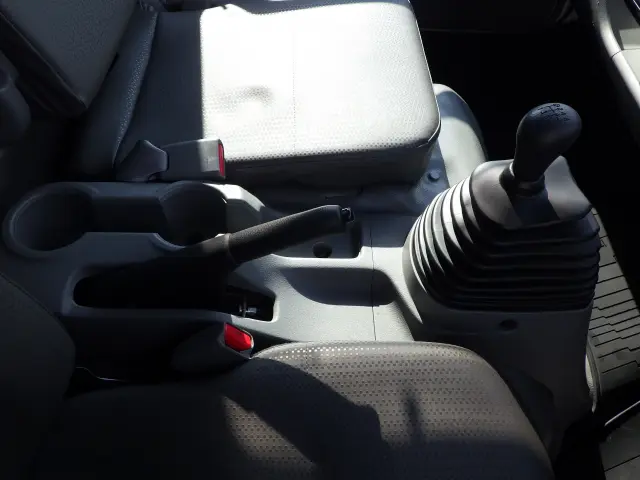 日野 デュトロ 2RG-XZU710M(2WD)の写真16