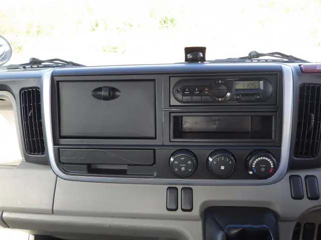 日産 アトラス TRG-FBA5W(2WD)の写真9