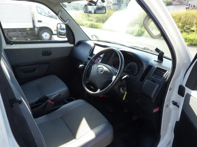 トヨタ タウンエーストラック DBF-S402U(2WD)の写真6