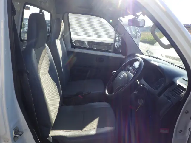 トヨタ タウンエーストラック DBF-S402U(2WD)の写真7