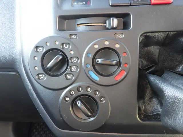 トヨタ タウンエーストラック DBF-S402U(2WD)の写真12