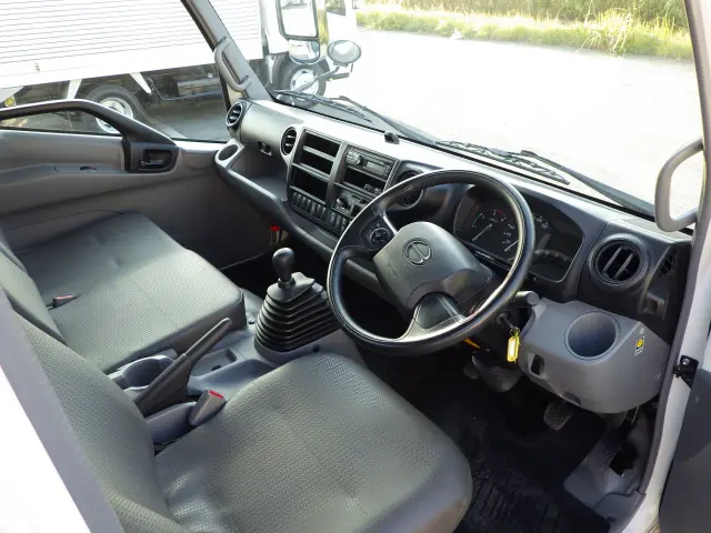 日野 デュトロ 2RG-XZU710M(2WD)の写真6