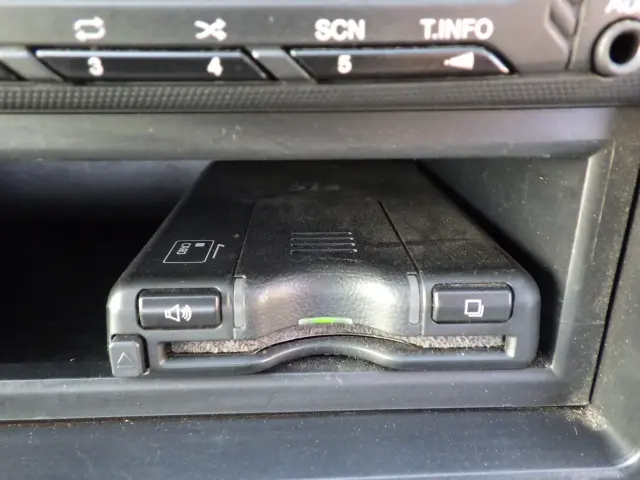 日野 デュトロ 2RG-XZU710M(2WD)の写真11