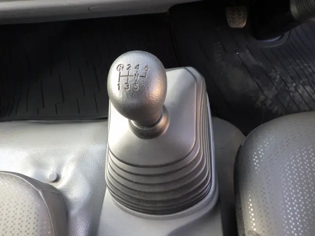 日野 デュトロ 2RG-XZU710M(2WD)の写真15