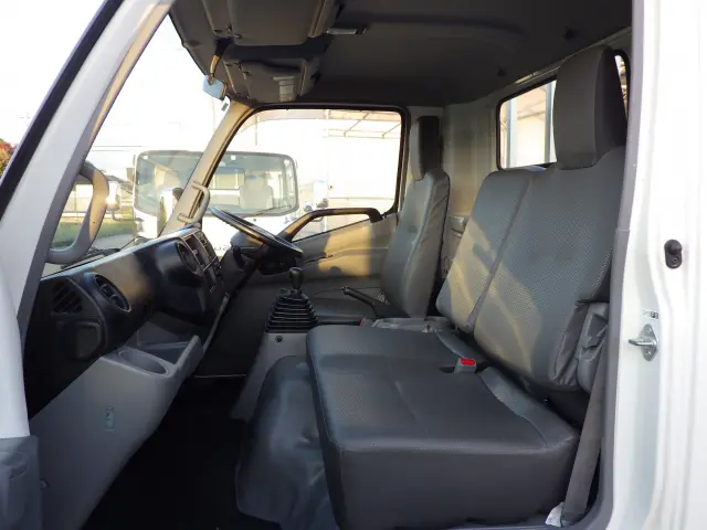 日野 デュトロ 2RG-XZU710M(2WD)の写真8