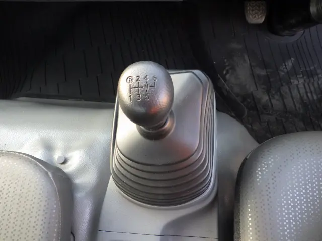 日野 デュトロ 2RG-XZU710M(2WD)の写真17