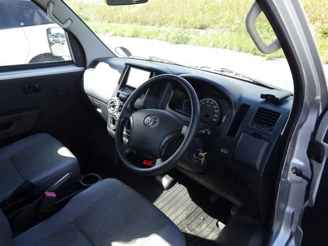 トヨタ タウンエーストラック DBF-S402U(2WD)の写真6