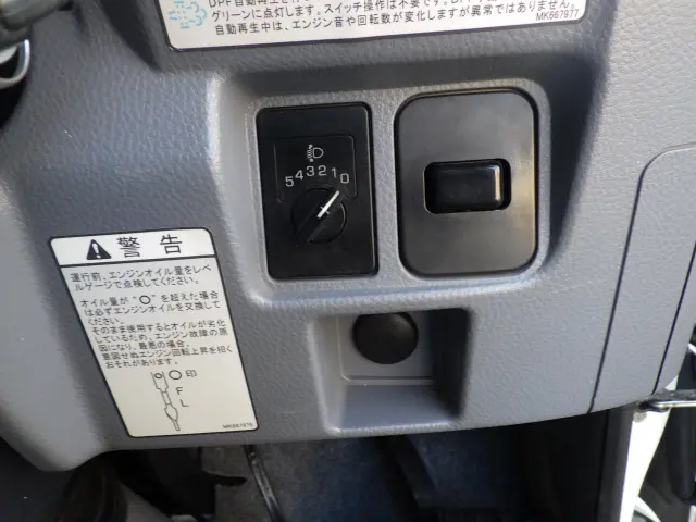 三菱 キャンター TKG-FEA50(2WD)の写真14