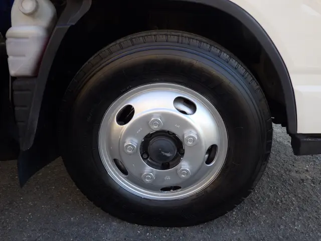 三菱 キャンター TKG-FEA50(2WD)の写真34