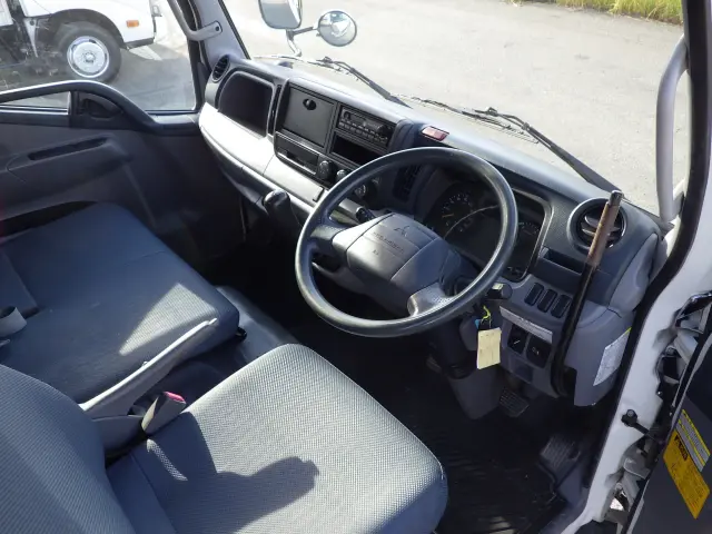 三菱 キャンター TKG-FBA60(2WD)の写真7