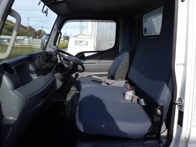 三菱 キャンター TKG-FBA60(2WD)の写真8