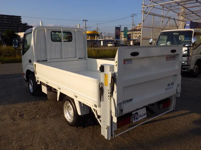 トヨタ ダイナ QDF-KDY221(2WD)の写真2