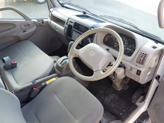 トヨタ ダイナ QDF-KDY221(2WD)の写真6