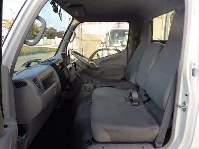 トヨタ ダイナ QDF-KDY221(2WD)の写真8
