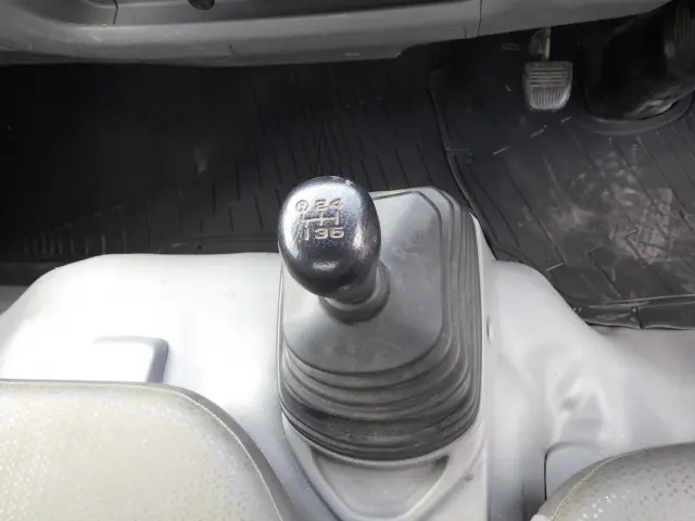 トヨタ ダイナ TKG-XZU620D(2WD)の写真16