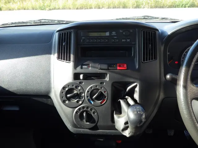 トヨタ タウンエーストラック DBF-S402U(2WD)の写真9